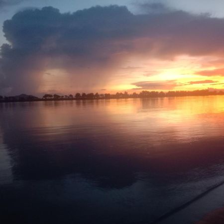 La Plage De Kampot By Lee & Hap Guest House Buitenkant foto