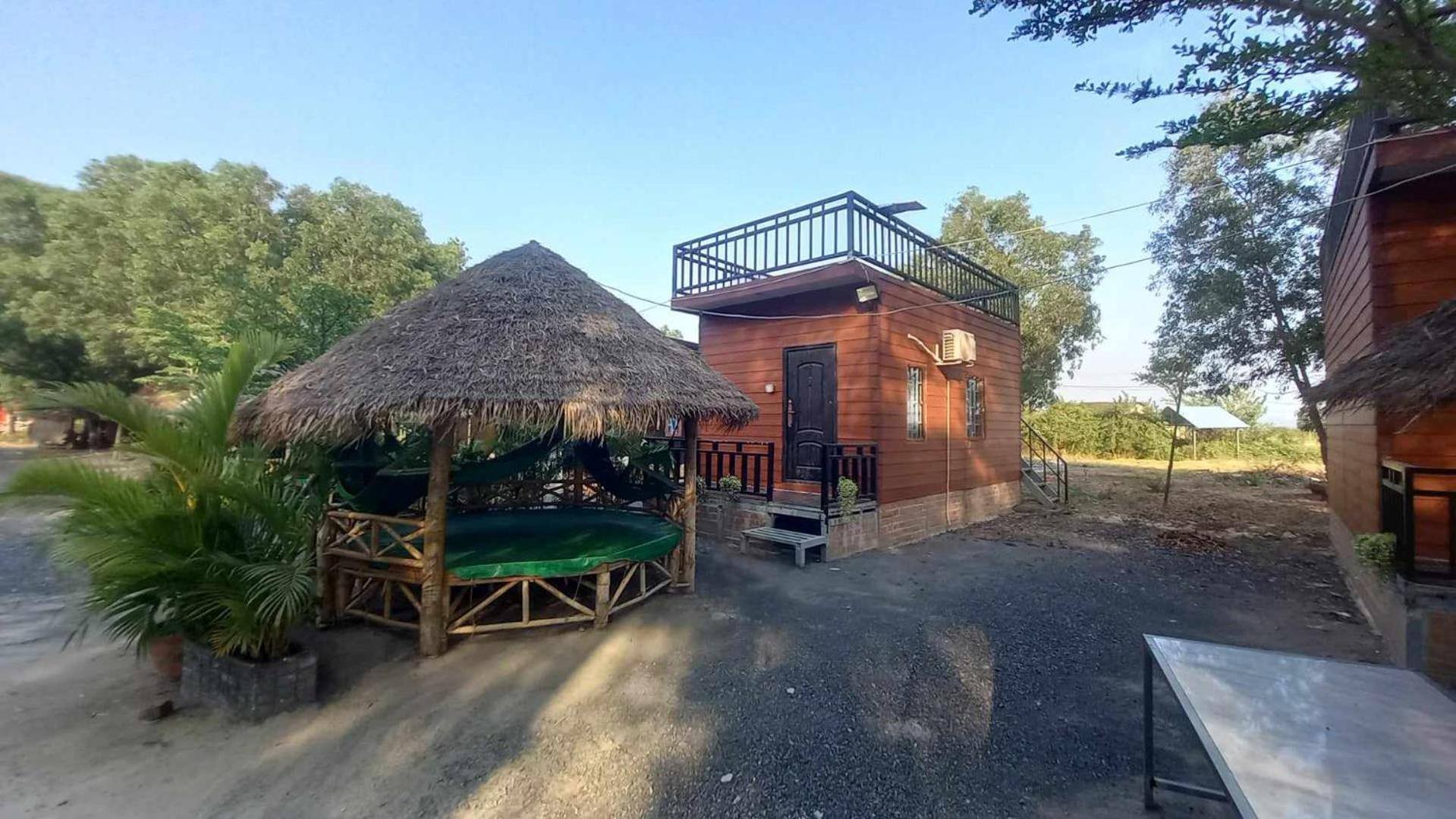 La Plage De Kampot By Lee & Hap Guest House Buitenkant foto