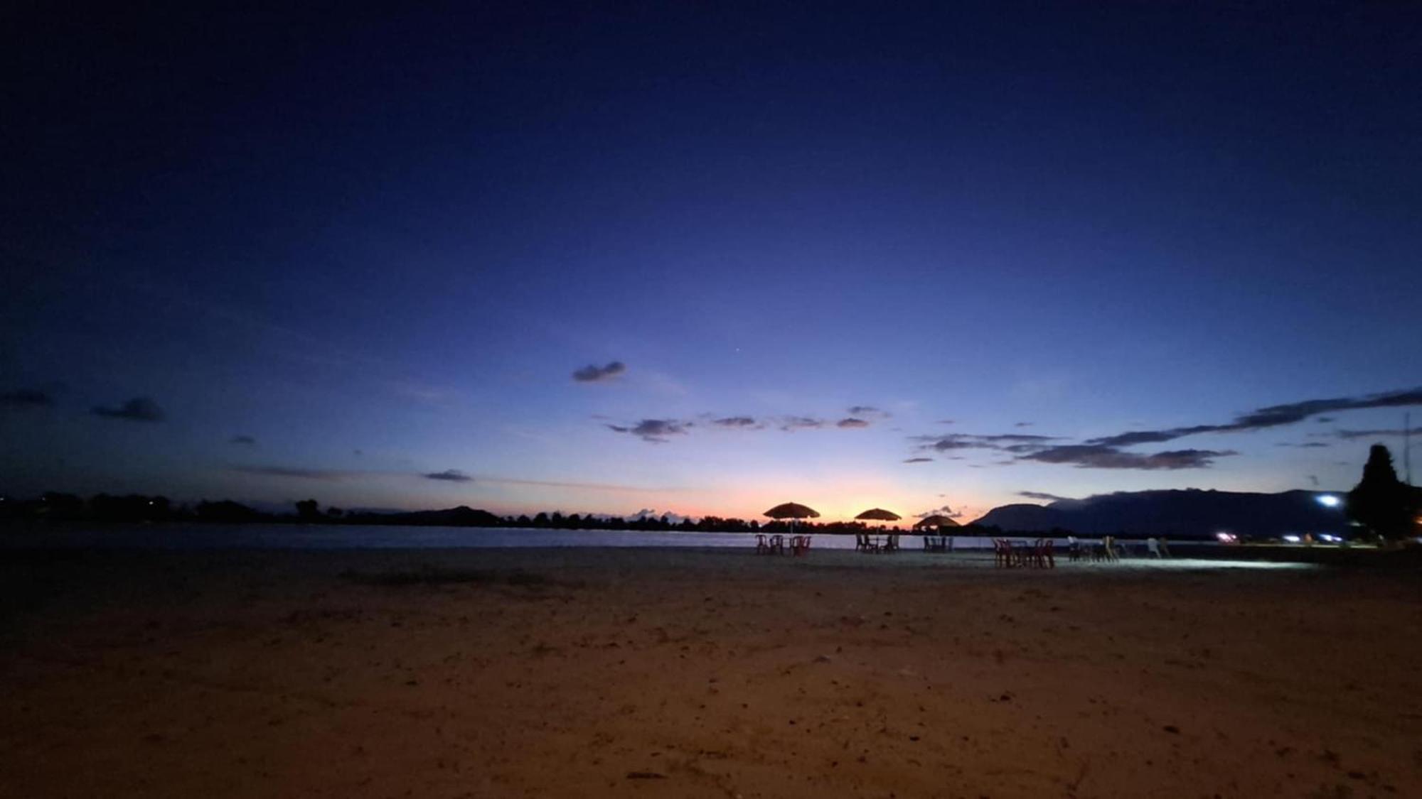 La Plage De Kampot By Lee & Hap Guest House Buitenkant foto