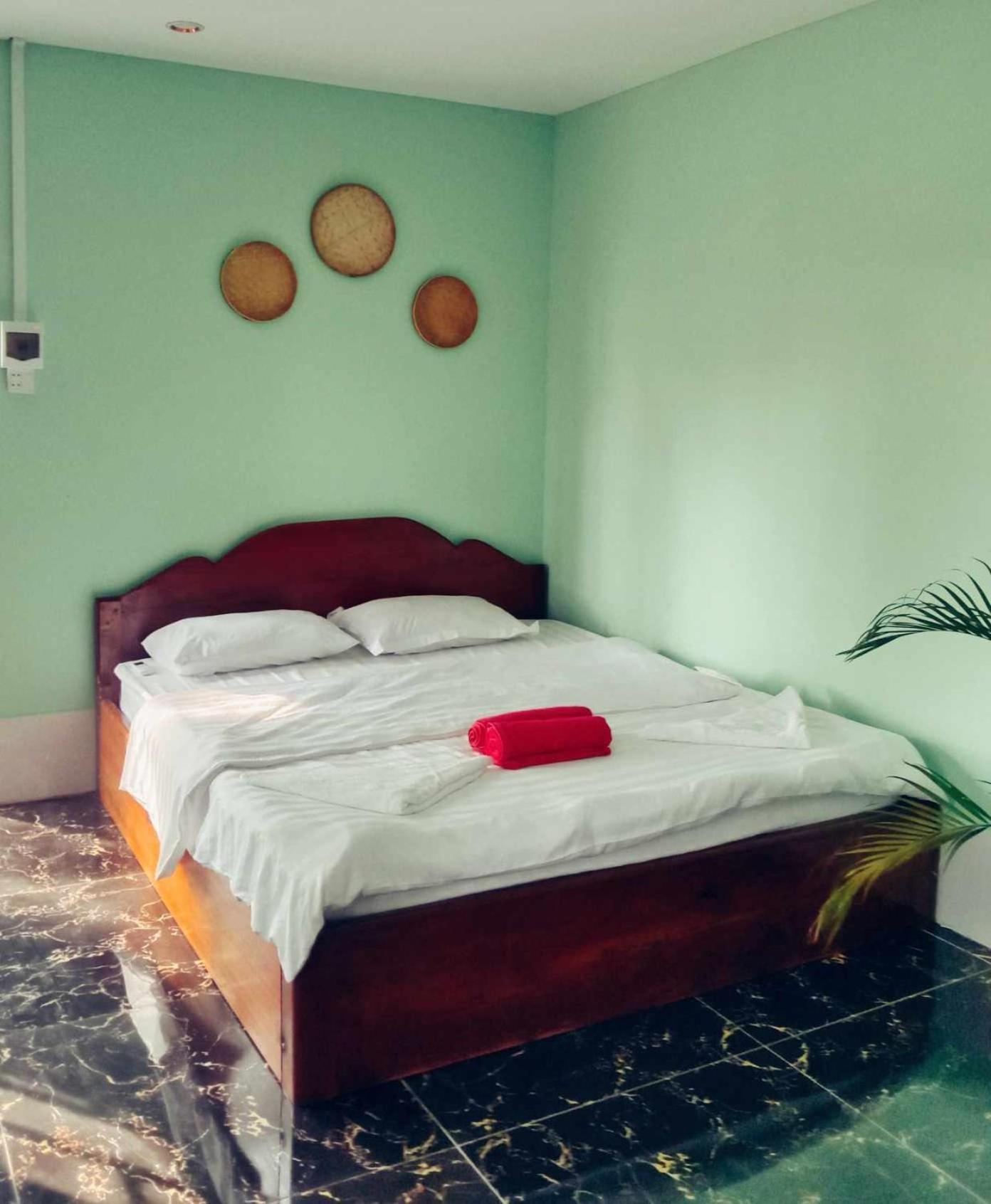 La Plage De Kampot By Lee & Hap Guest House Buitenkant foto