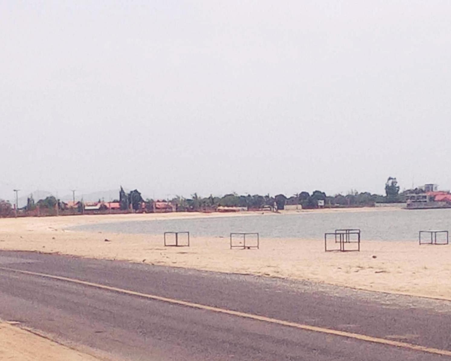 La Plage De Kampot By Lee & Hap Guest House Buitenkant foto