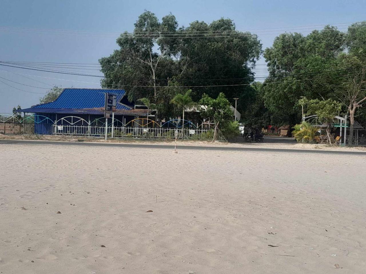 La Plage De Kampot By Lee & Hap Guest House Buitenkant foto