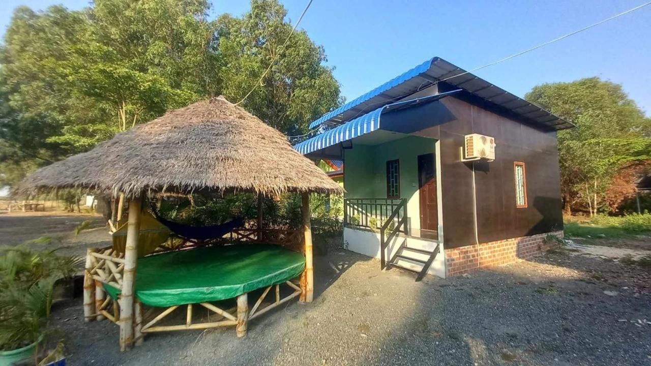 La Plage De Kampot By Lee & Hap Guest House Buitenkant foto